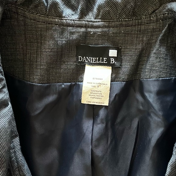 NWT Slate blue denim look Danielle B ruffled blazer - Picture 10 of 10